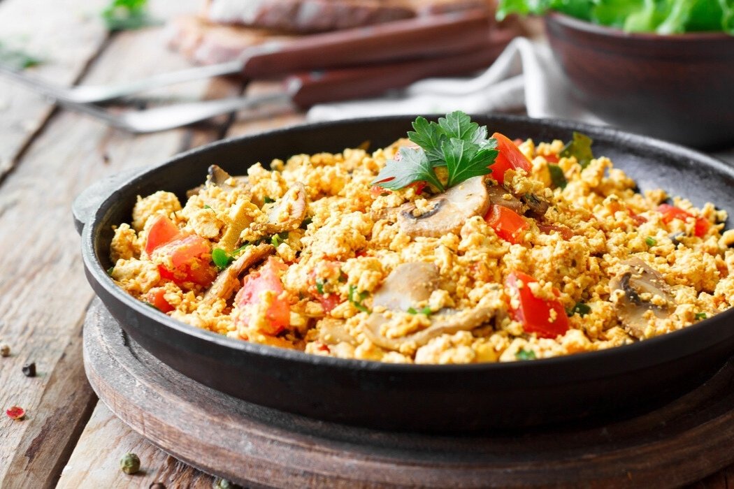 Tofu scramble with veggies