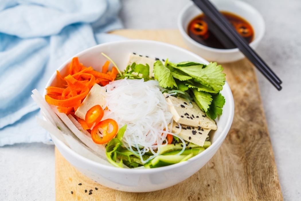 Recipe_Vietnam_Rice-Noodle-Tofu-and-Vegetables-Breakfast